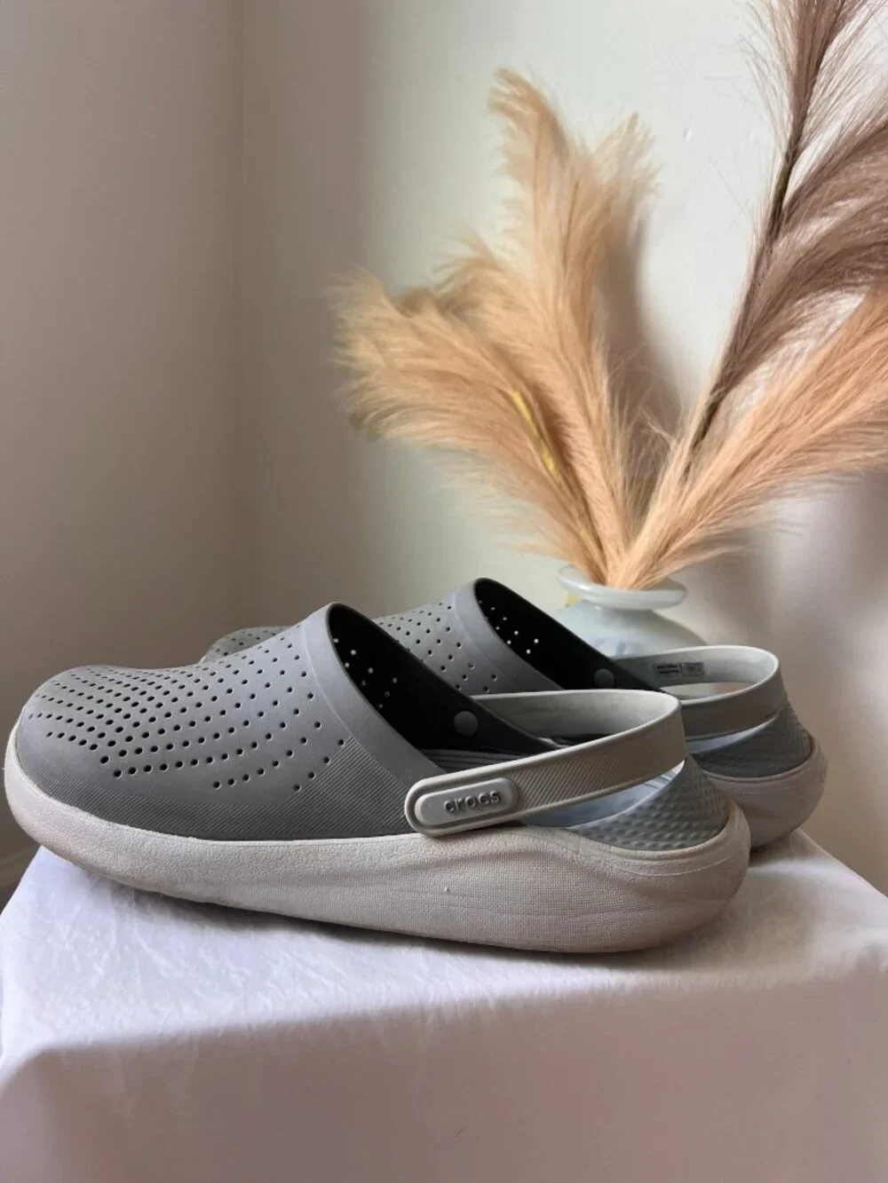 Crocs LiteRide 360 Clogs Gray White Men’s Size 12